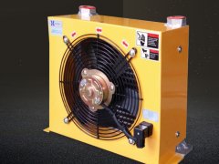 油冷却器是利用空气冷却热流体的换热器